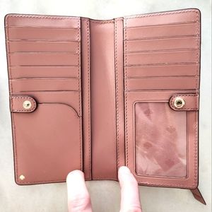 NWOT Kate Spade Large Slim Cameron Wallet